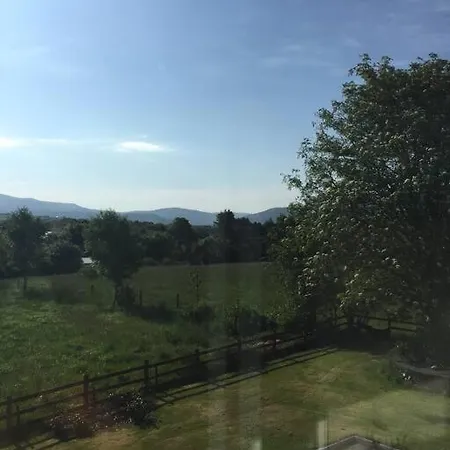 Farm House. * Killarney