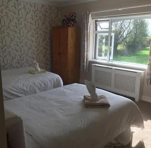 Farm House. * Killarney